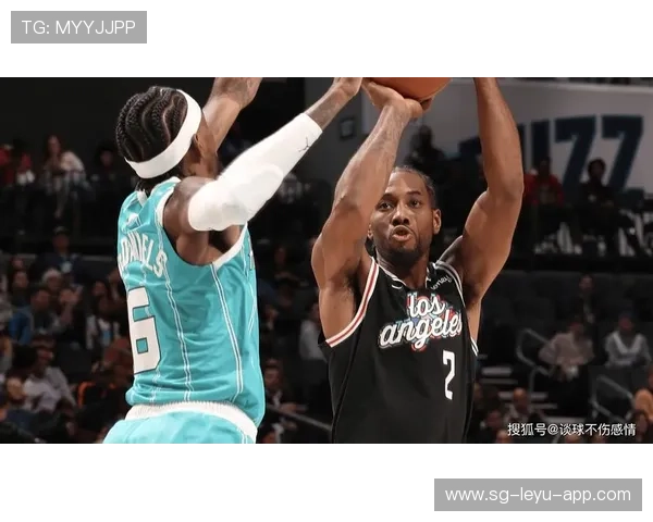 伦纳德中路跳投得手，快船迎来重要胜利